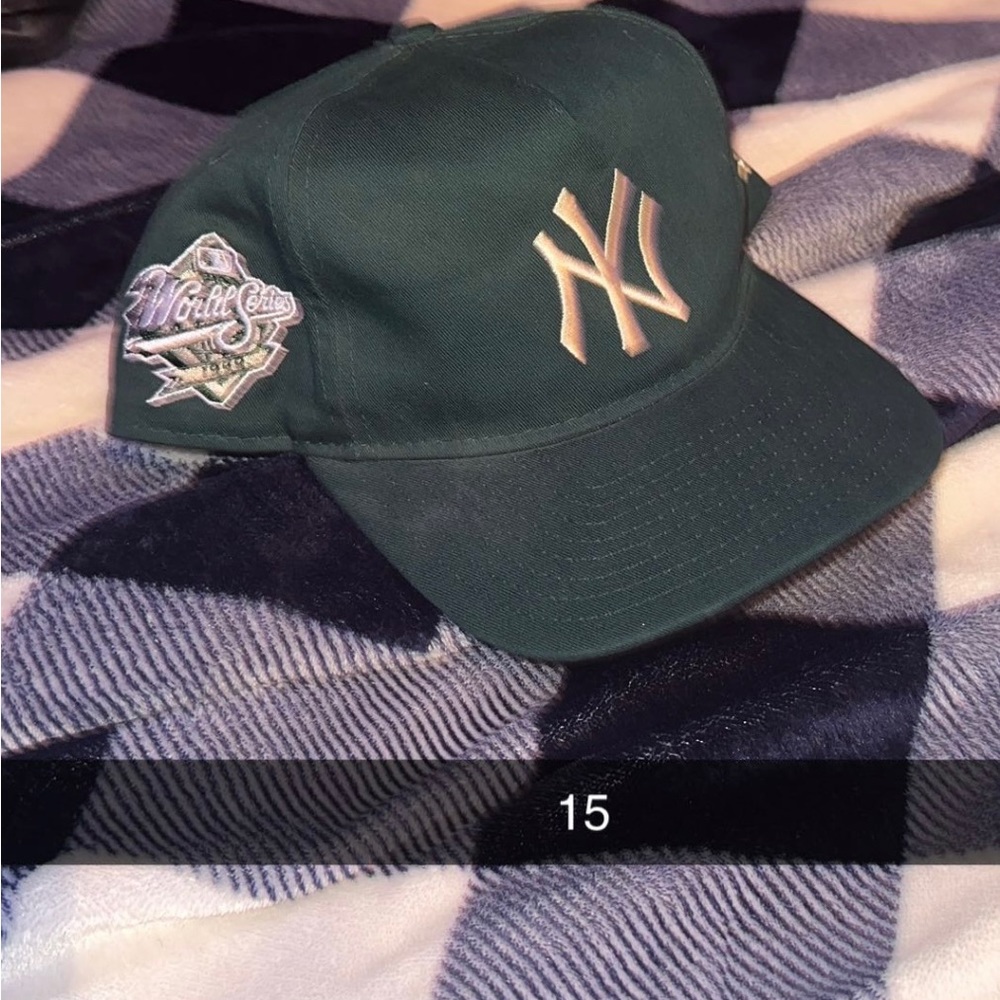 Golf style Yankees hat